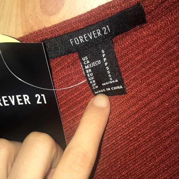 Forever 21 v-neck, long sleeve - Picture 2 of 2